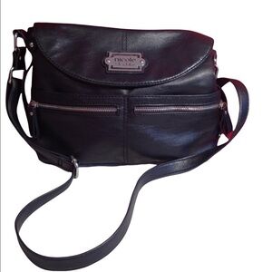 Nicole by Nicole Miller Black purse with zipper closure